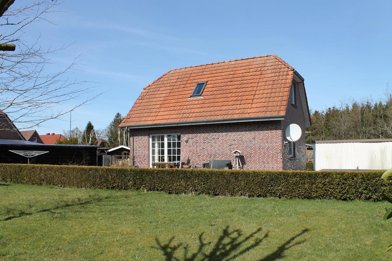 Haus Fischkutter Villa Leezdorf Exterior photo